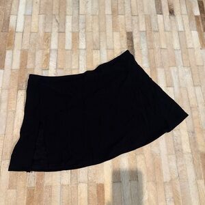 90s Black low rise skirt